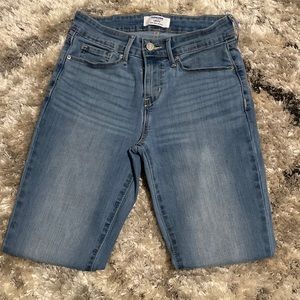 DENIZEN FROM LEVI'S Mid-Rise Skinny Jeans Size 2L